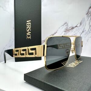New VERSACE Sunglasses Gold Metal Greca Logo Rectangle Black Gray